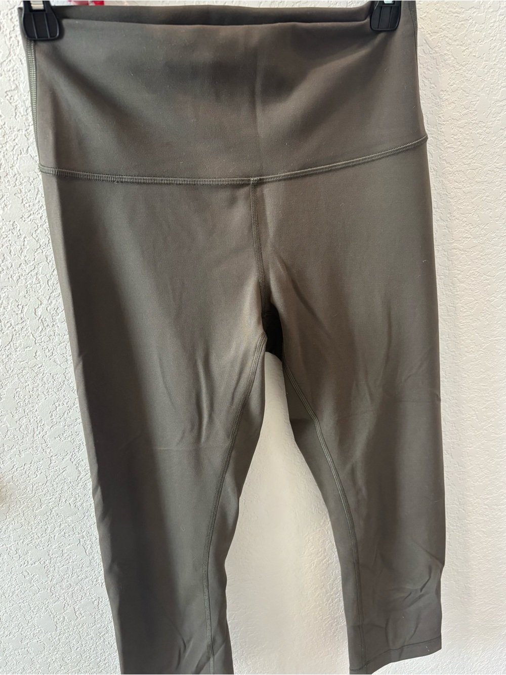Lululemon cropped leggings in Olive Green, Women’s 8